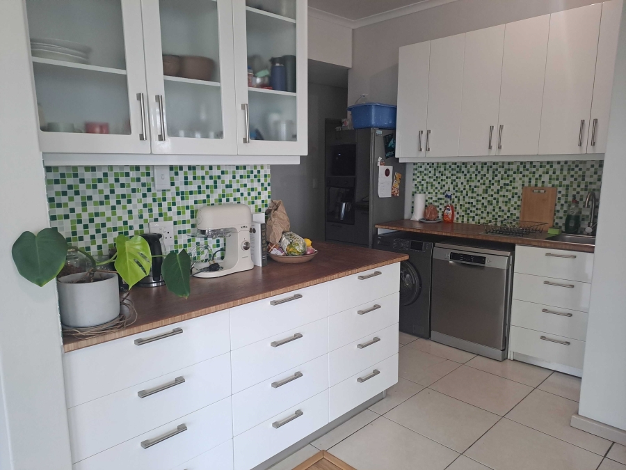 To Let 2 Bedroom Property for Rent in Salt River Western Cape